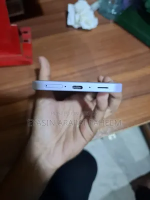 New Samsung Galaxy A37 128 GB Purple
