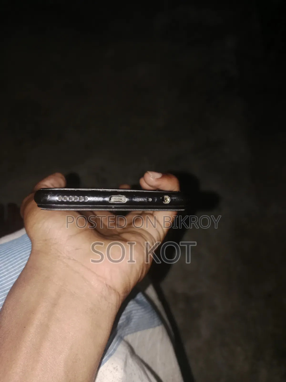 Vivo Y11 32 GB Blue
