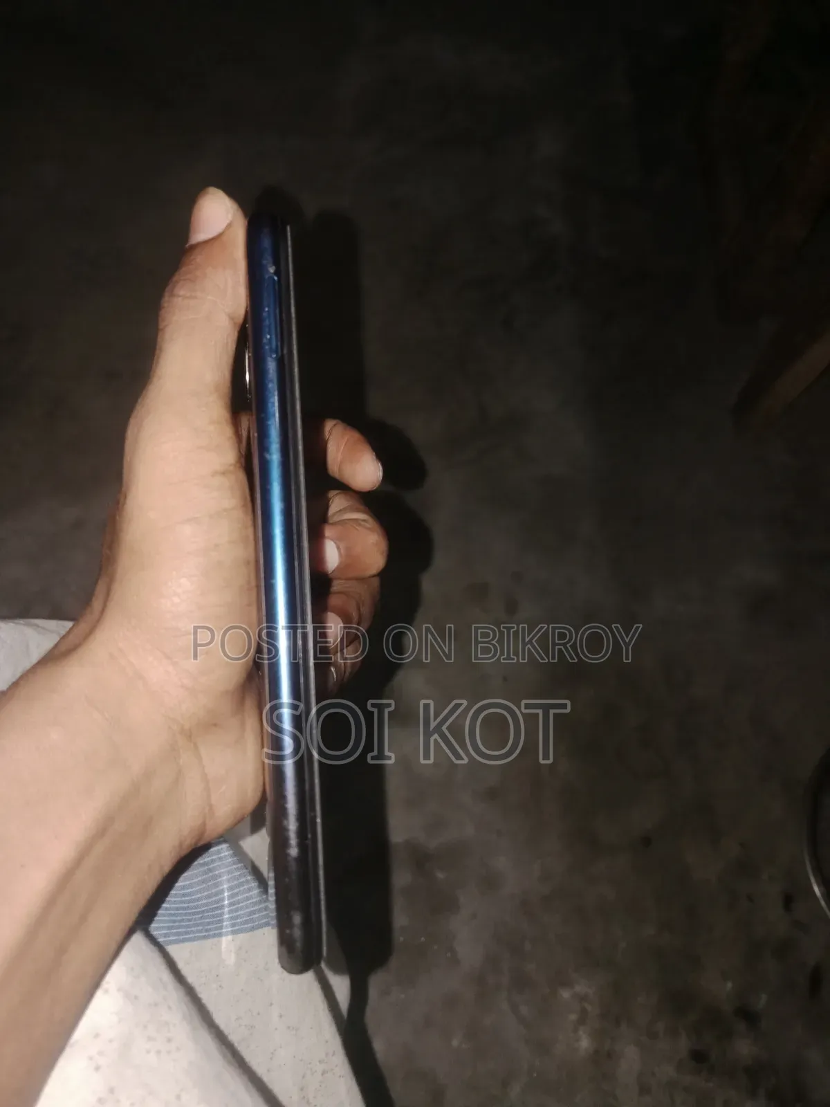 Vivo Y11 32 GB Blue