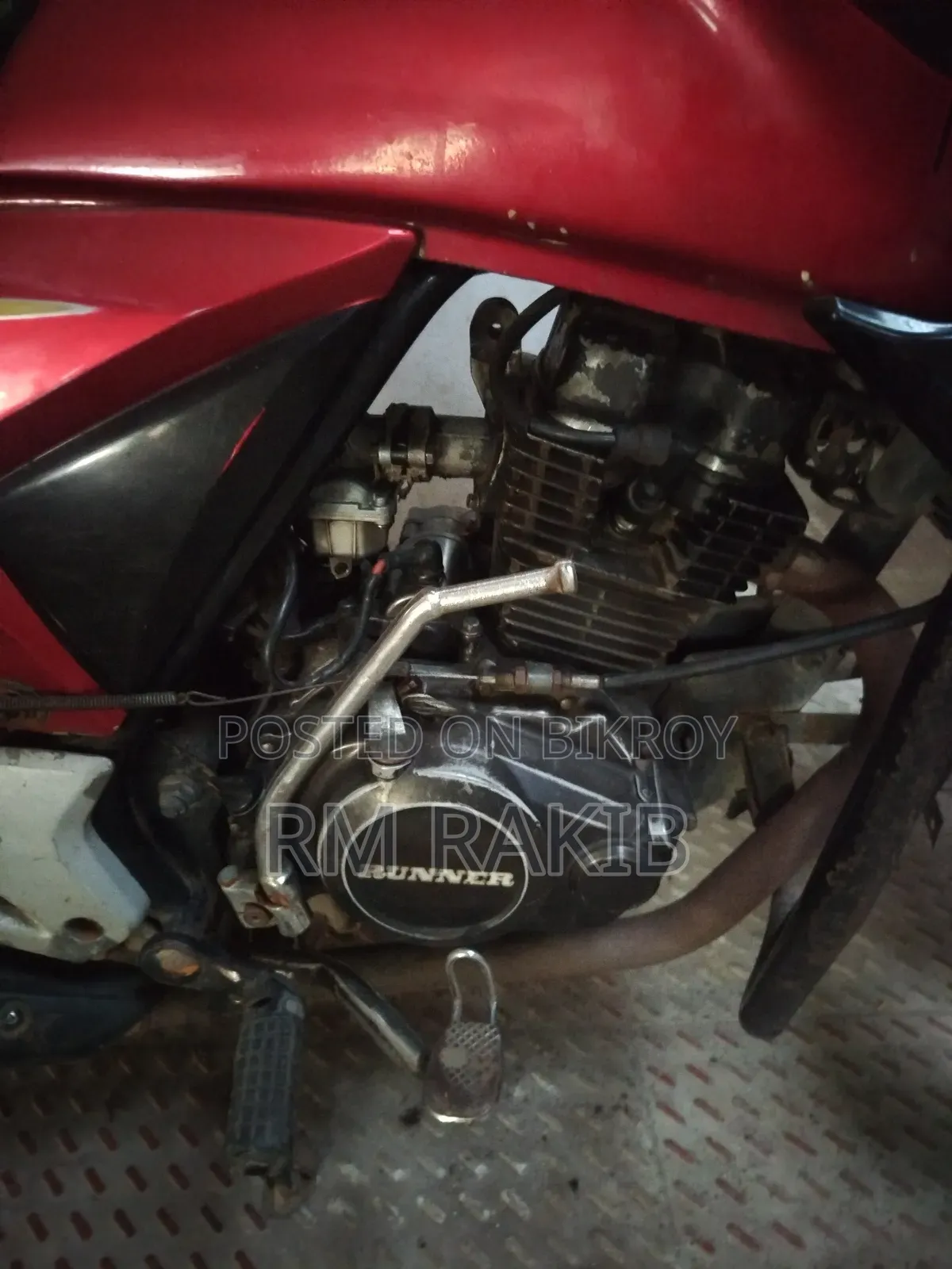 রানার টার্বো ১২৫ ২০১৮ লাল