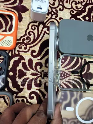 Apple iPhone 15 Pro 128 GB Gray