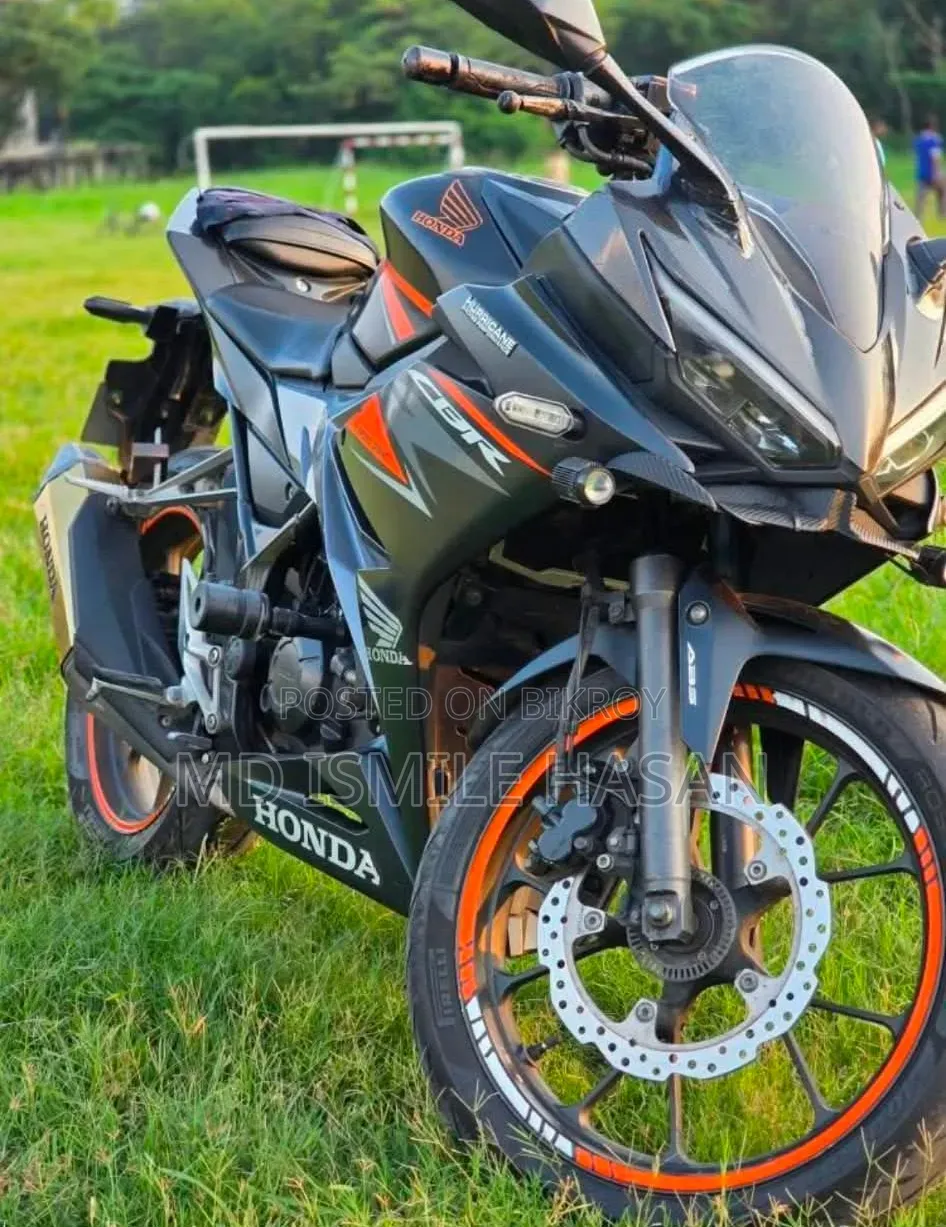 হোন্ডা সিবিআর ২০১৯ কালো