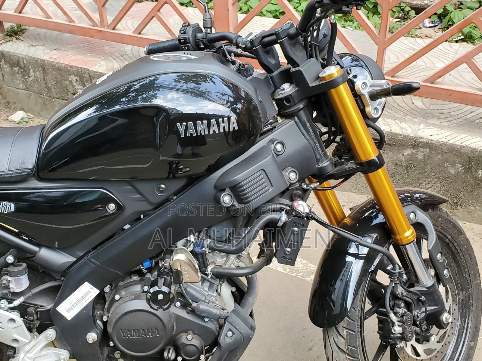 ইয়ামাহা ২০২৫ কালো
