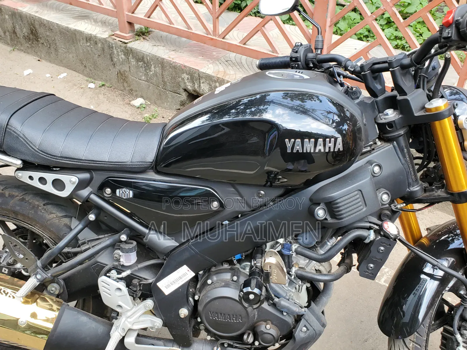 ইয়ামাহা ২০২৫ কালো