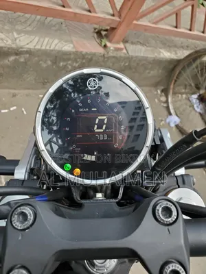 ইয়ামাহা ২০২৫ কালো