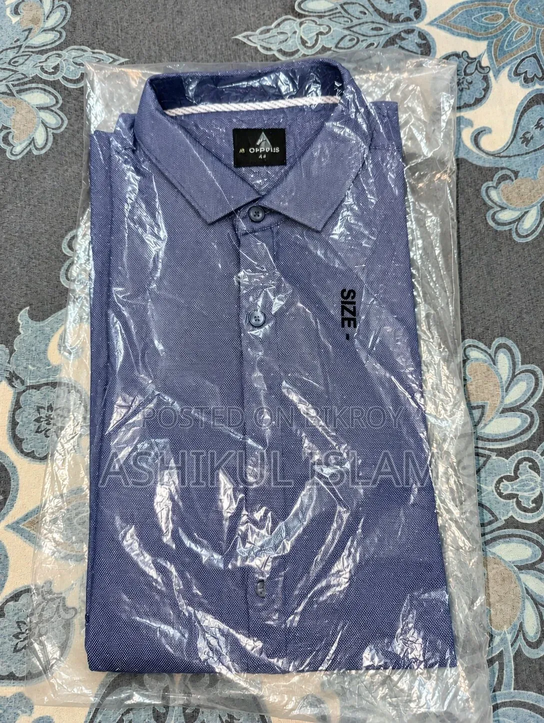 জ্যাকেট এবং শার্ট