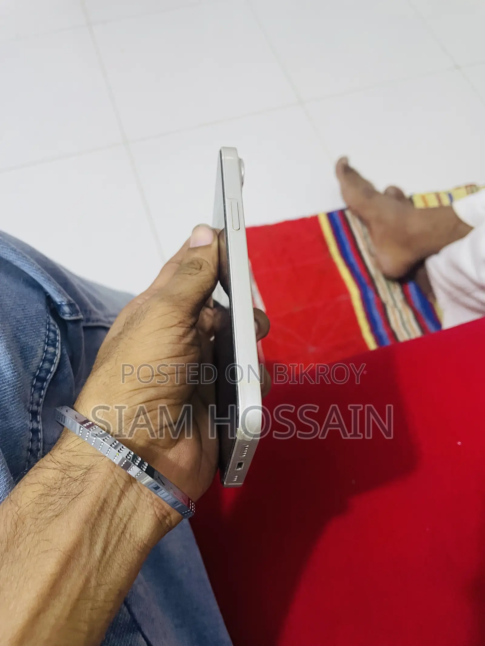 অ্যাপল আইফোন ১৩ ১২৮ জিবি সাদা