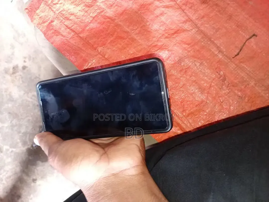 Tecno Camon 20 Pro 5G 256 GB Graphite