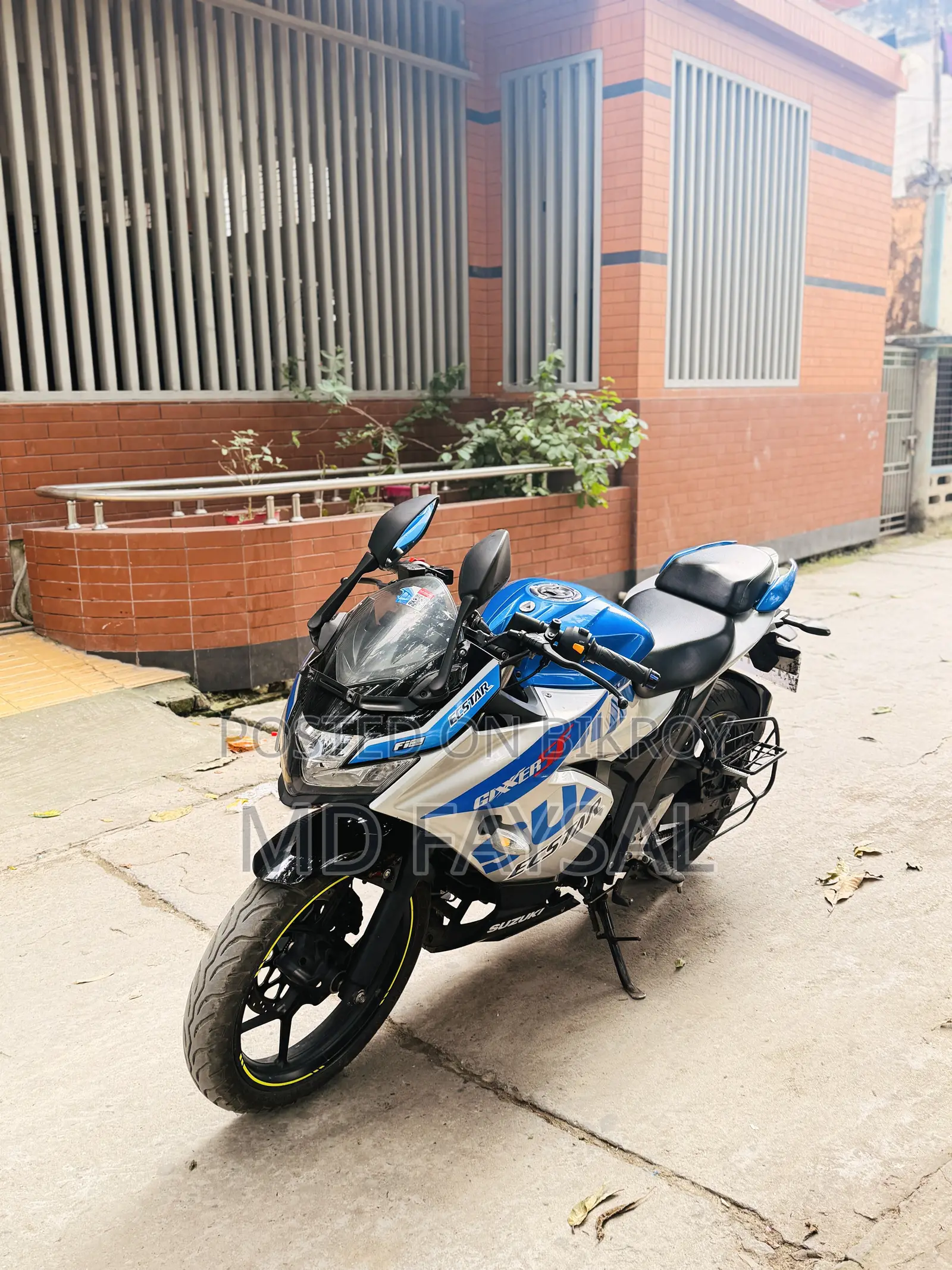 Suzuki Gixxer SF 2024