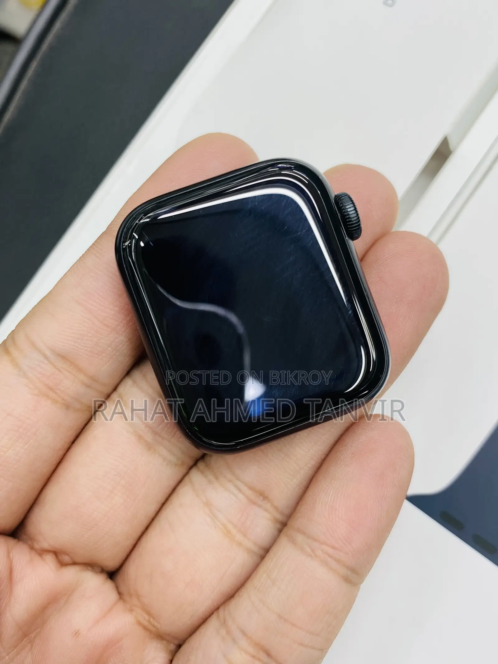 Apple Watch SE 2024