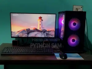 Desktop Computer 8GB AMD Ryzen 5 SSD 256GB