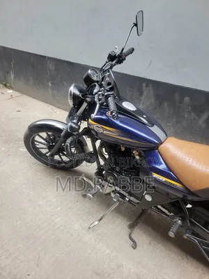 বাজাজ এভেঞ্জার ১৫০ স্ট্রিট ২০১৭ নীল