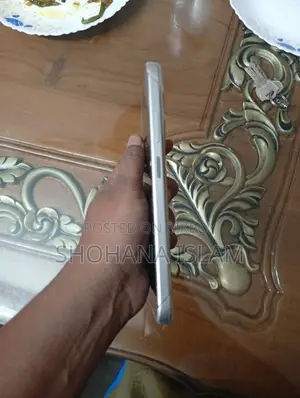 Itel City 200 128 GB Silver