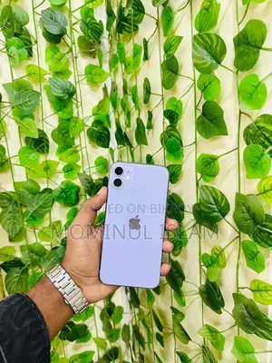 Apple iPhone 11 64 GB Purple
