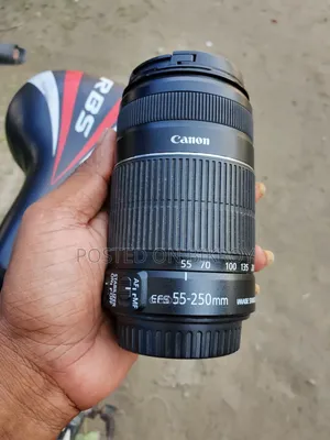 ক্যানন ২০০ডি ডিএসএলআর ক্যামেরা