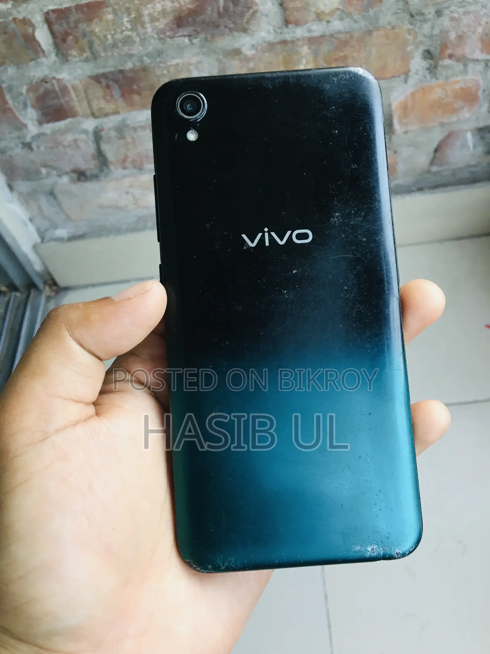 Vivo Y1s 32 GB Black