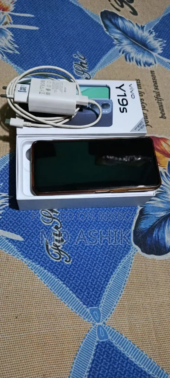 Vivo Y19s 128 GB White