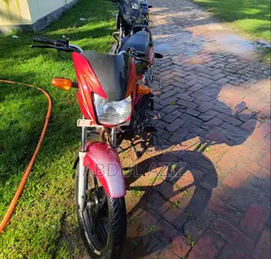 টিভিএস ২০২৬ লাল