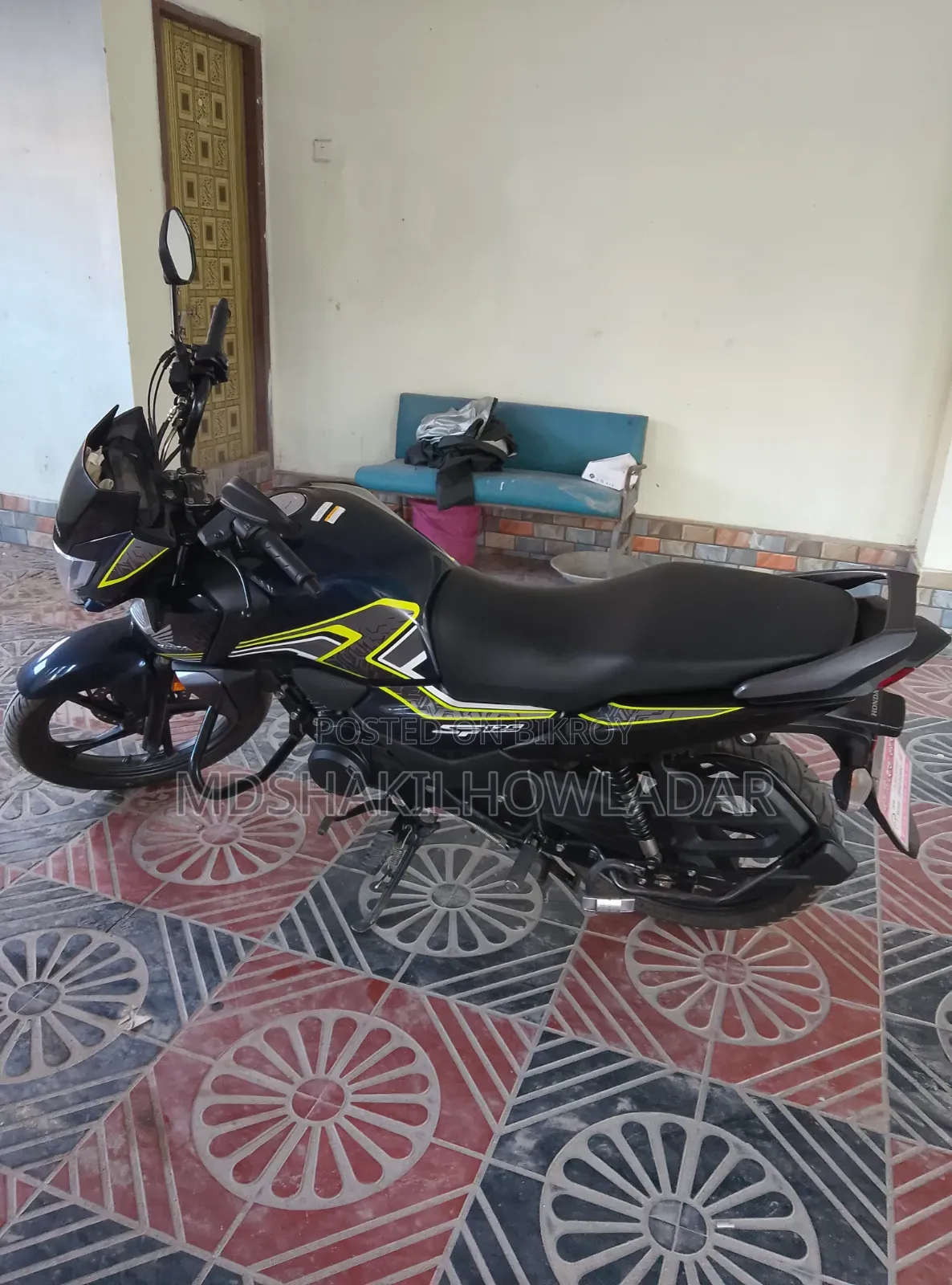 হিরো ২০২৬ নীল