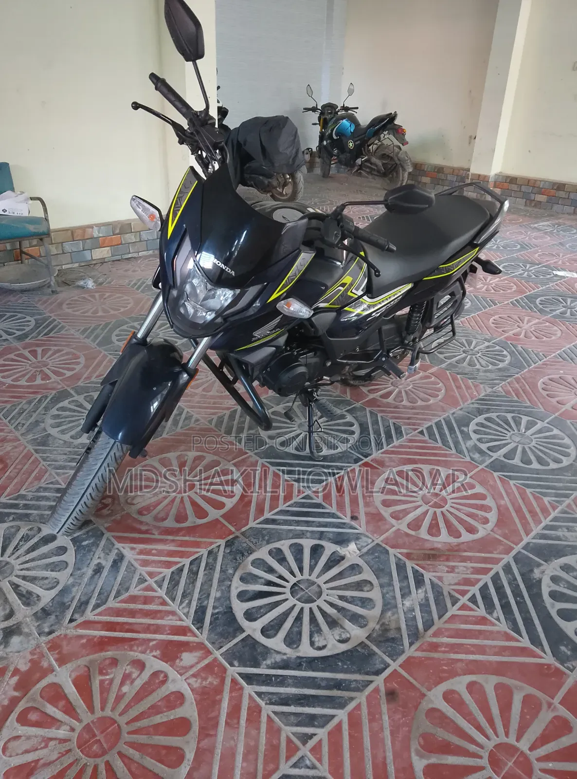 হিরো ২০২৬ নীল