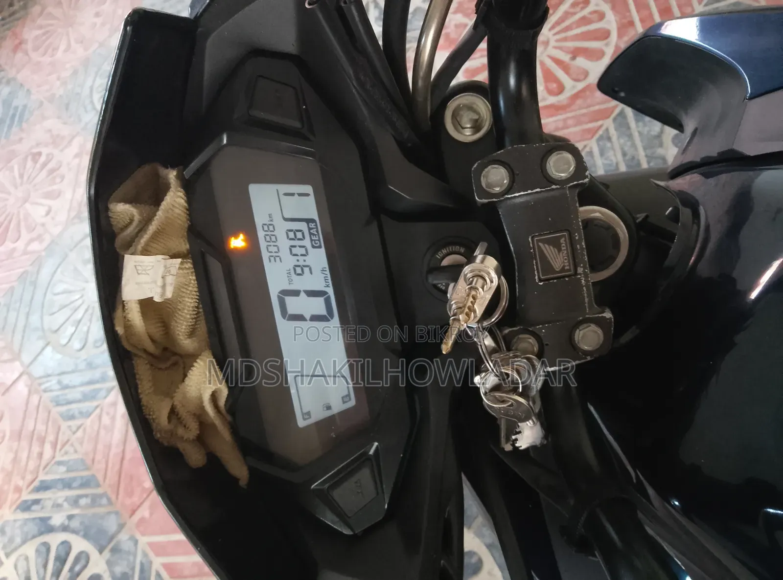 হিরো ২০২৬ নীল