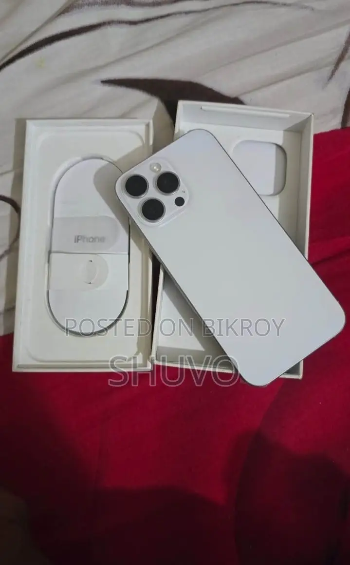 অ্যাপল আইফোন ১৬ প্রো ম্যাক্স ২৫৬ জিবি হোয়াইট