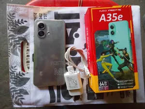 মোবাইল ফোন ৬৪ জিবি রূপালী