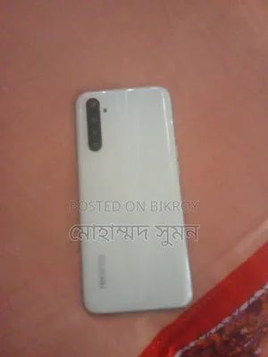রিয়েলমি ৬ ৬৪ জিবি সাদা