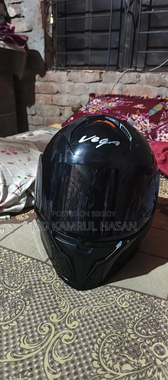 Vega Helmet Like New
