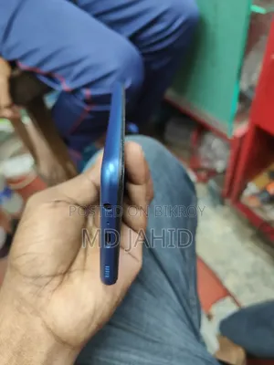 স্যামসাং গ্যালাক্সি এ১২ ৬৪ জিবি নীল