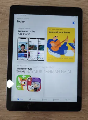 Apple iPad Air (2022) 16 GB Silver