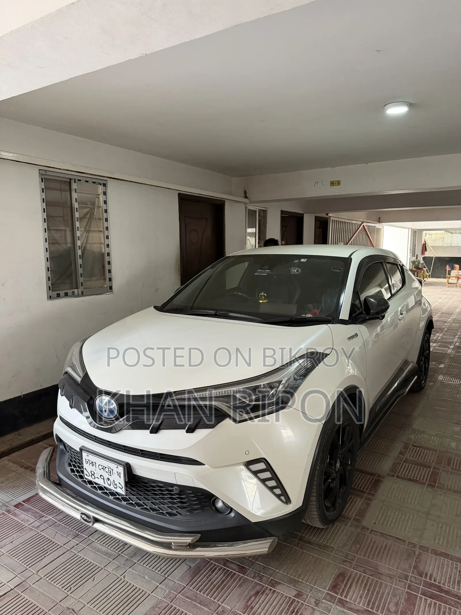 Toyota C-HR 2019 Pearl