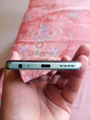 ইনফিনিক্স হট ৫০ ১২৮ জিবি