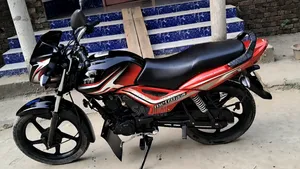 টিভিএস মেট্রো প্লাস ২০১৮ কালো