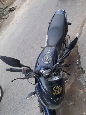বাজাজ পালসার ১৫০ ২০১৭ ব্লু