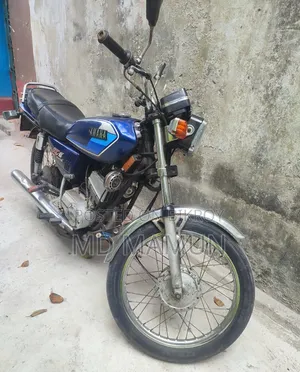 ইয়ামাহা ১৯৯৯ ব্লু