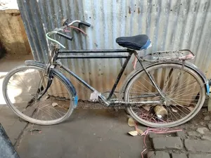 Hero Cycle 28" White