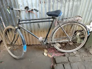 Hero Cycle 28" White