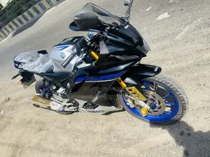 Yamaha R15M 2024 Silver