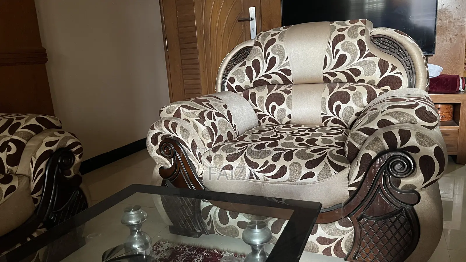 ৪ পিস ব্রান্ডেড সোফা