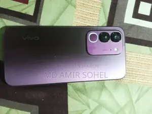 Vivo Y32 128 GB Red