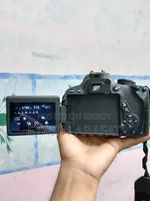 ক্যানন ৭০০ডি