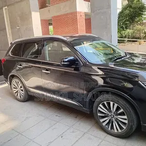 Mitsubishi Outlander 2022 Black
