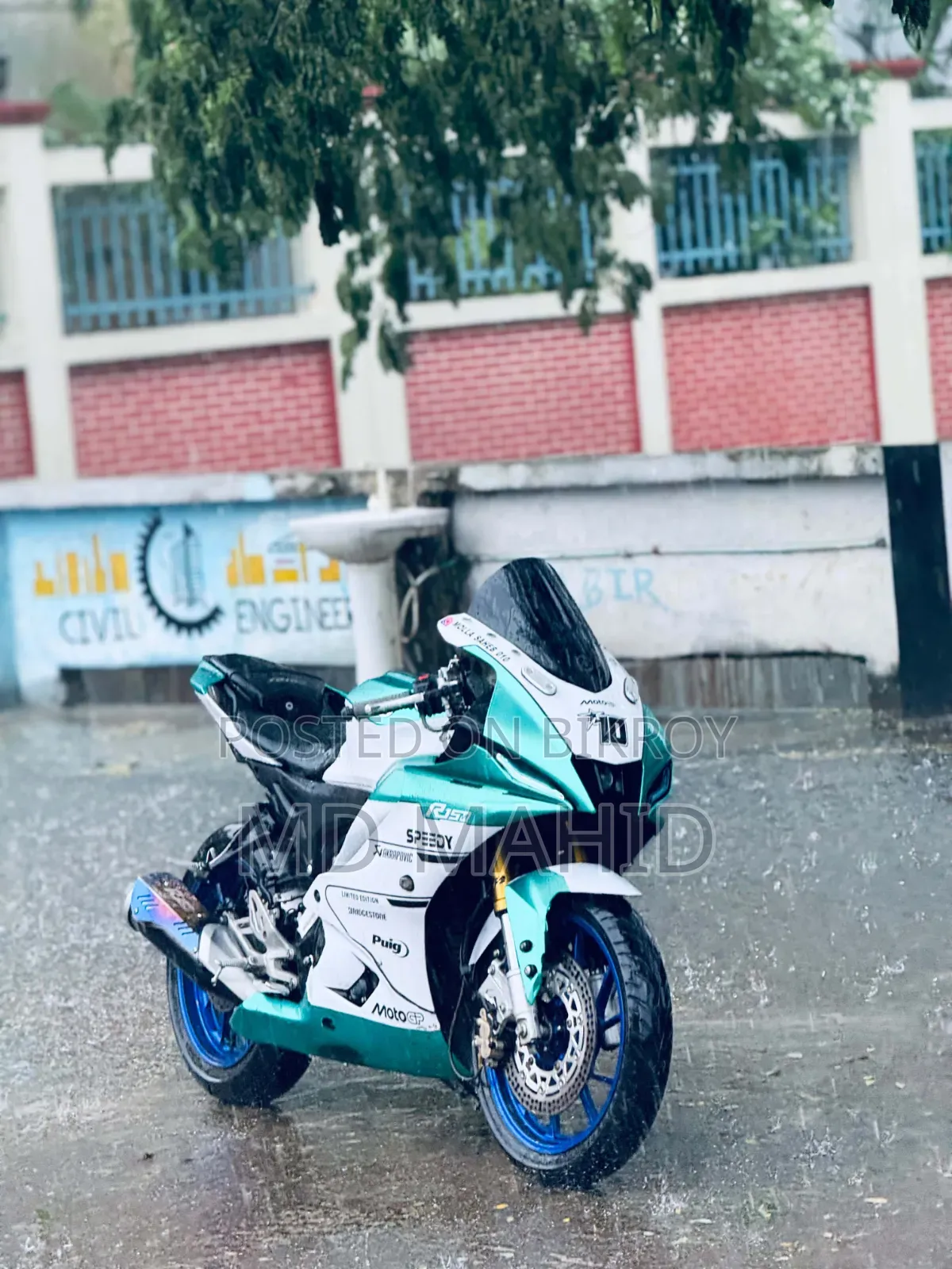 Yamaha R15M 2024 Silver