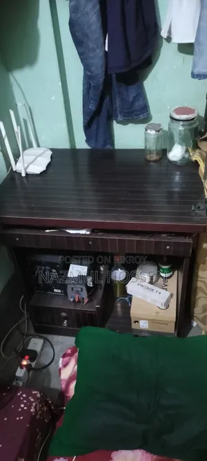 Computer Table