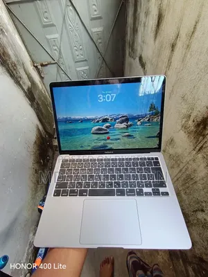 Laptop Apple MacBook 2020 8GB Apple M1 SSD 256GB