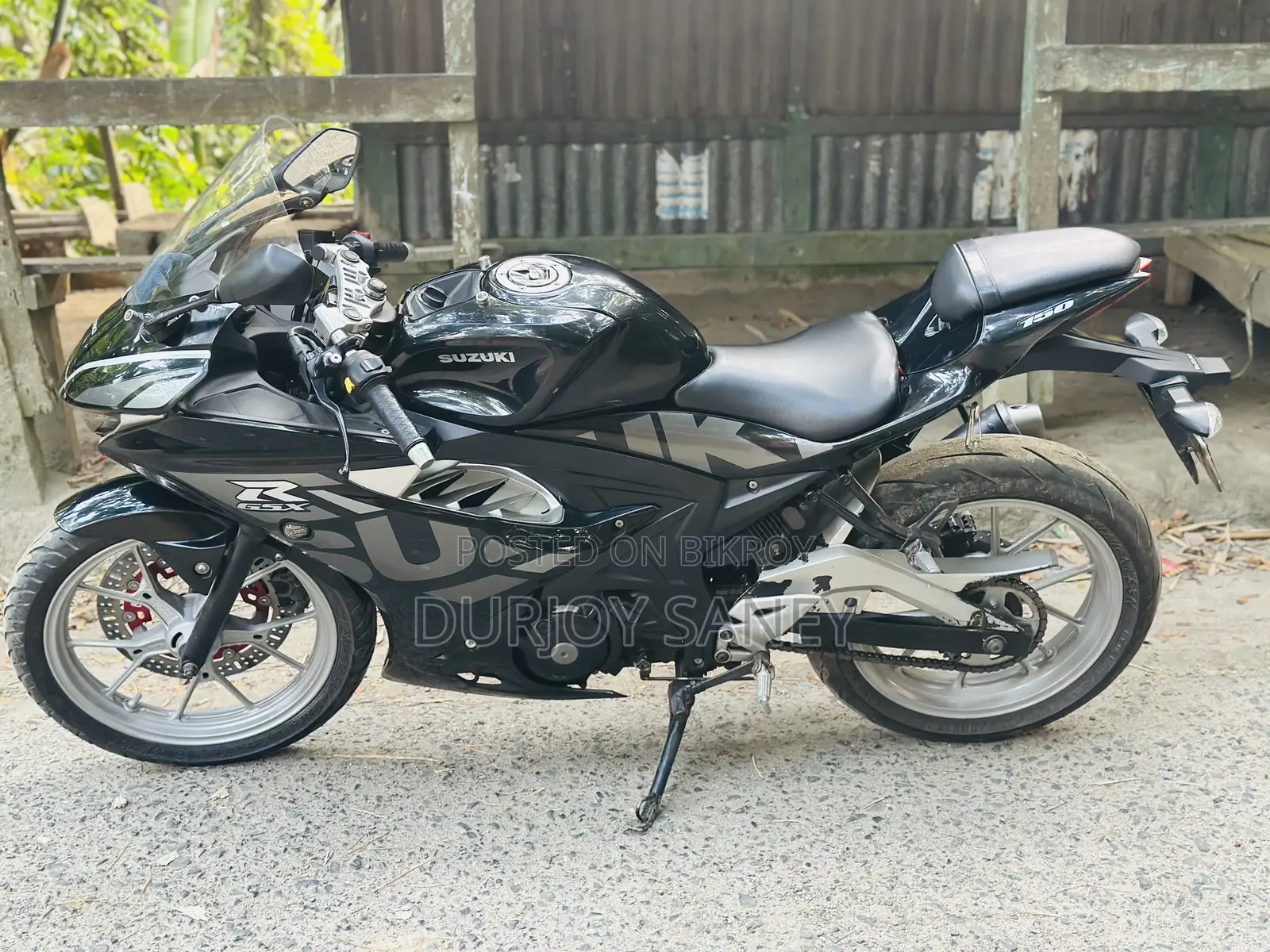Suzuki GSX-R150 ২০১৯ কালো