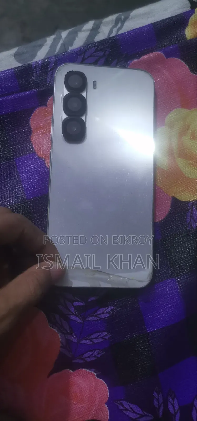 ইনফিনিক্স হট ৬০ প্রো ১২৮ জিবি হোয়াইট