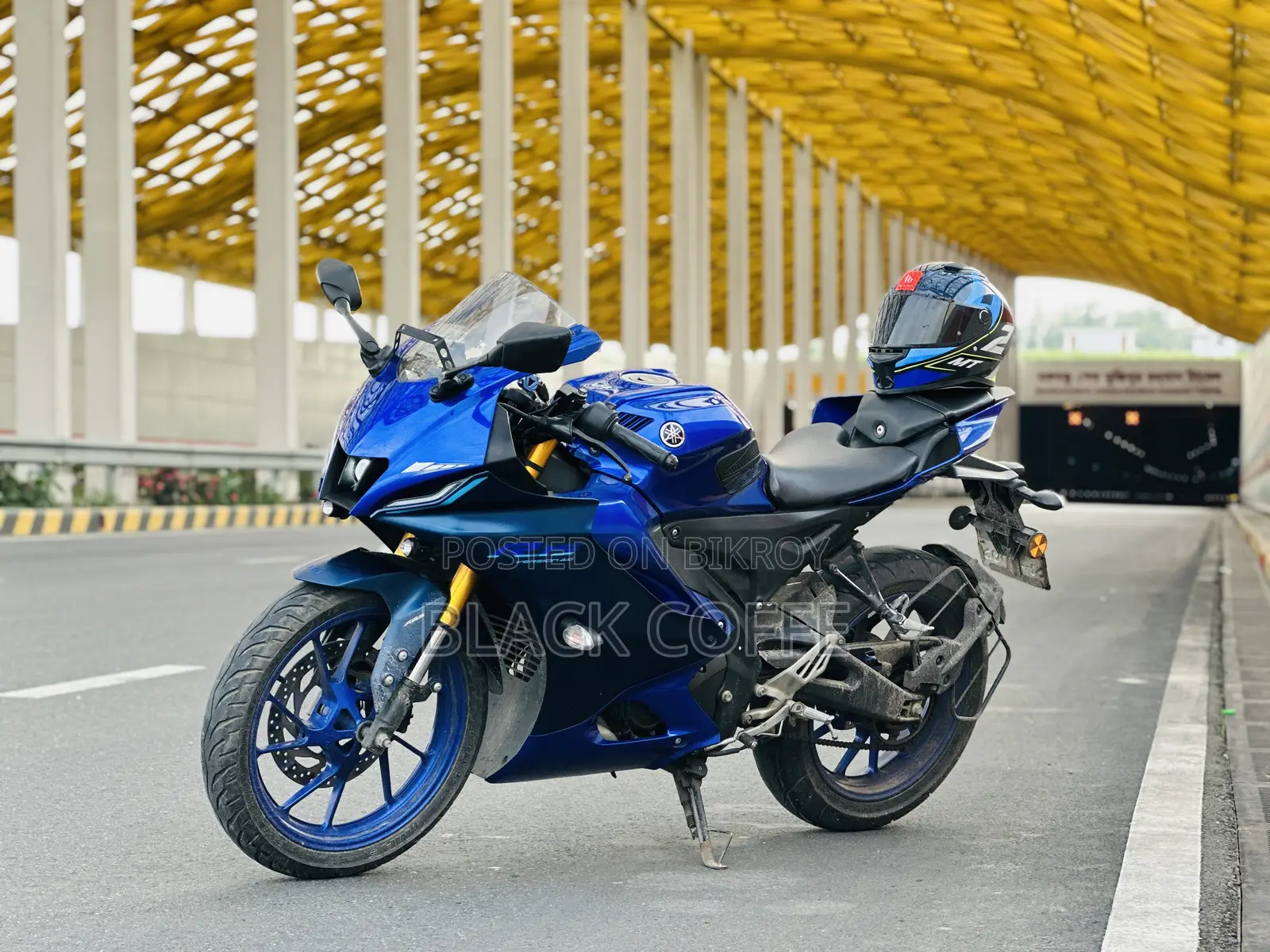 Yamaha R15M 2021 Blue