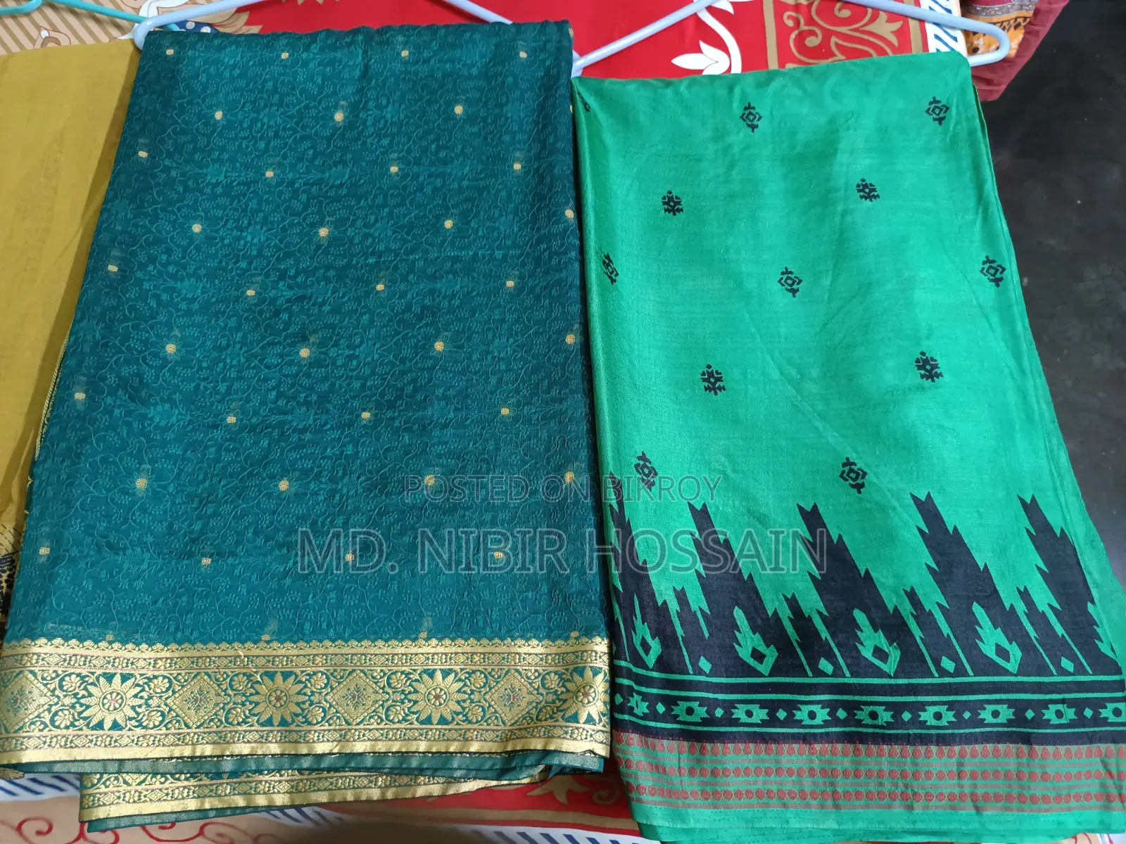 ন্যায্যমূল্যে বিভিন্ন ধরনের শাড়ি বিক্রি করা হবে!